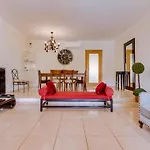 Moradia Islandia Com 4 Quartos E Piscina Privada Vilamoura