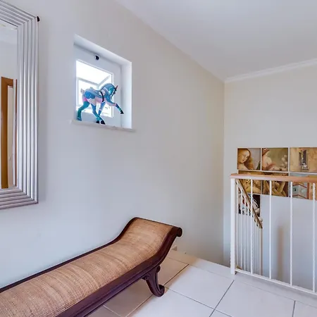 Islandia 4 Bedroom With Private Pool Vilamoura