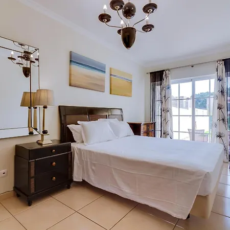 Dom wakacyjny Moradia Islandia Com 4 Quartos E Piscina Privada Vilamoura