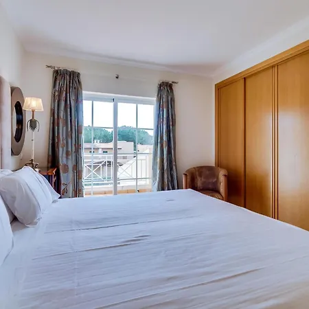Dom wakacyjny Moradia Islandia Com 4 Quartos E Piscina Privada Vilamoura