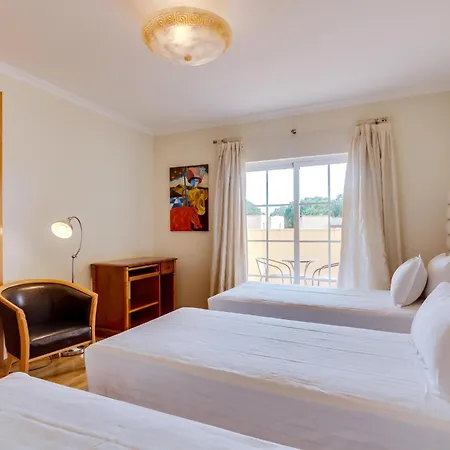 Islandia 4 Bedroom With Private Pool Ferienhaus Vilamoura