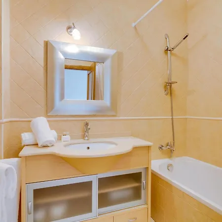 Islandia 4 Bedroom With Private Pool Vilamoura