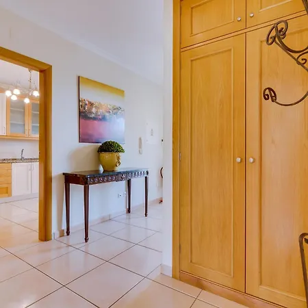 Islandia 4 Bedroom With Private Pool Ferienhaus *